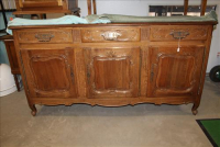 Sale Image for Large Public Auction