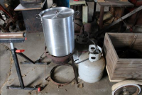 Sale Image for Real Estate &amp; Contents