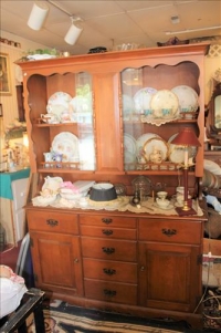 Sale Image for Marilyn's Antiques