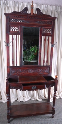 Sale Image for New Year's Multi-Estate Live & Internet Auction