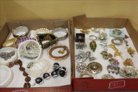 Sale Image for Large Public Auction