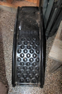 Sale Image for Large Public Auction