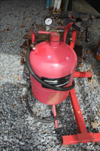 Sale Image for Large Public Auction