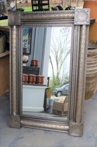 Sale Image for Spectacular Large Public Auction