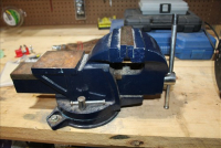 Sale Image for Large Public Auction - Real Estate &amp; Contents