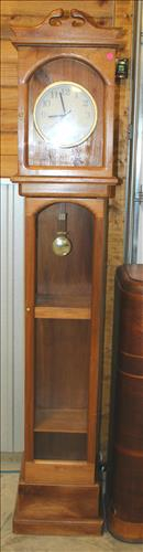 Sale Image for Large Public Auction