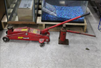 Sale Image for Large Indoor Public Auction