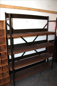 Sale Image for Large Public Auction