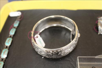 Sale Image for Large Public Auction