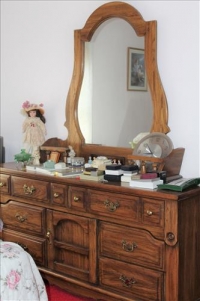 Sale Image for Absolute Real Estate & Contents Auction