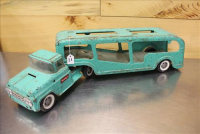 Sale Image for Large Public Auction