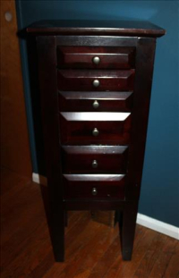 Sale Image for Large Public Auction