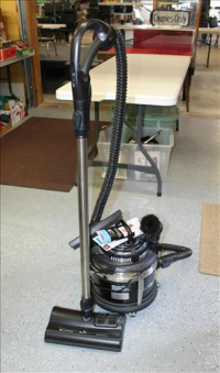 Sale Image for Large Public Auction