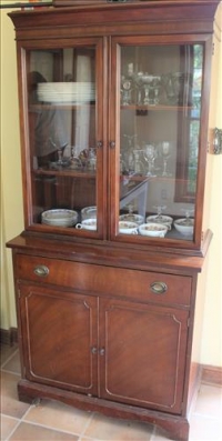 Sale Image for Large Public Auction