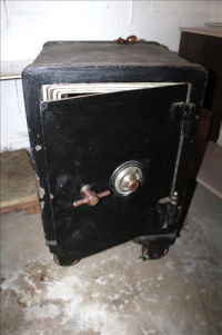 Sale Image for Real Estate &amp; Contents