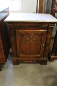 Sale Image for Large Public Auction