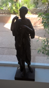 Sale Image for Beautifully Elegant