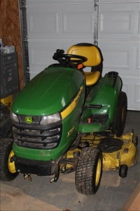 Sale Image for Large Public Auction