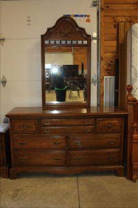 Sale Image for Large Public Auction