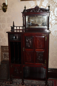 Sale Image for Large Estate Auction