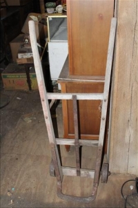 Sale Image for Large Public Auction