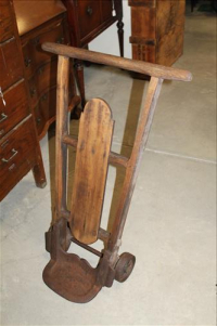 Sale Image for Large Public Auction