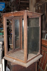 Sale Image for Large Public Auction