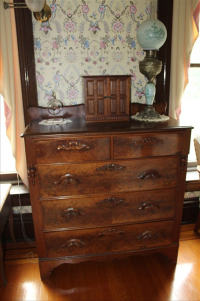 Sale Image for Large Estate Auction