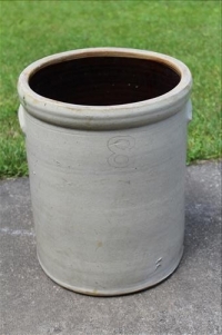 Sale Image for Large Public Auction