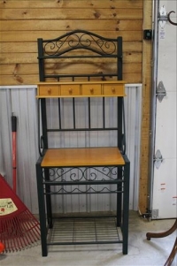 Sale Image for Large Public Auction