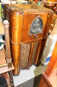 Sale Image for Large Public Auction