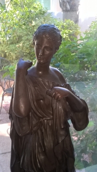 Sale Image for Beautifully Elegant