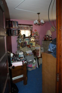 Sale Image for Real Estate &amp; Contents