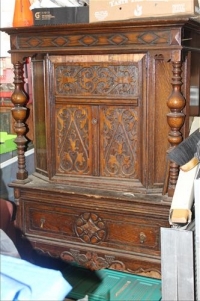 Sale Image for Large Public Auction