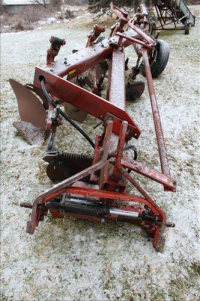 Sale Image for Large Estate Auction