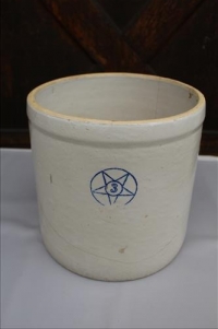 Sale Image for Large Public Auction