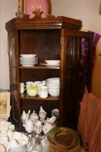 Sale Image for Marilyn's Antiques