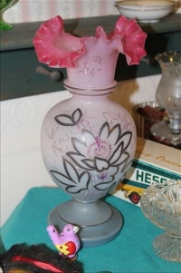 Sale Image for Marilyn's Antiques