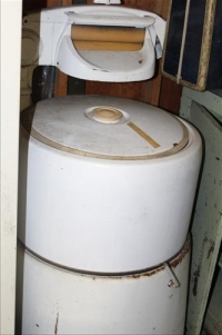 Sale Image for Large Public Auction