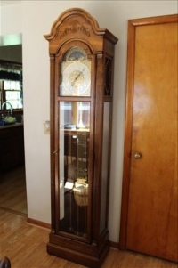 Sale Image for Large Public Auction - Real Estate & Contents