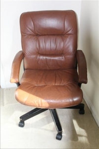 Sale Image for Large Public Auction