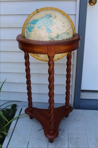 Sale Image for Large Public Auction