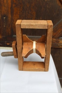 Sale Image for Large Public Auction