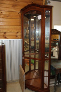 Sale Image for Large Public Auction