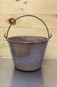 Sale Image for Large Public Auction