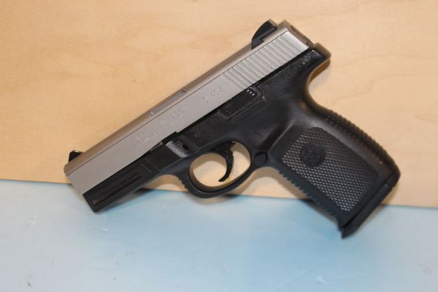 Smith and Wesson SW40VE 40 Cal.