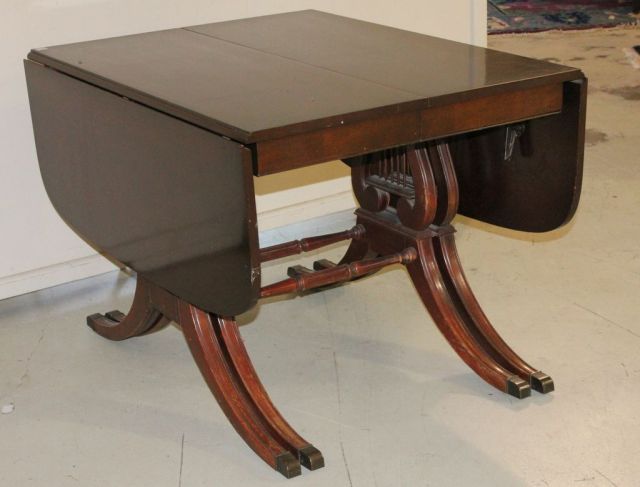 Mahogany Duncan Phyfe Style Dining Table