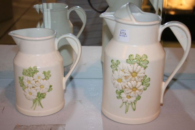 "Daisy" Poppy Trail Pitchers