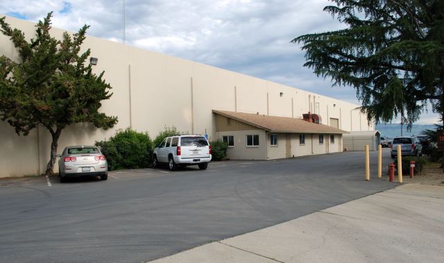 Flatbed Truck Services California Parking.jpg