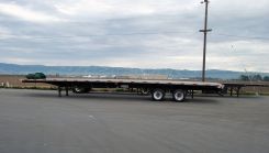 Flatbed Truck Services California Trailers.jpg